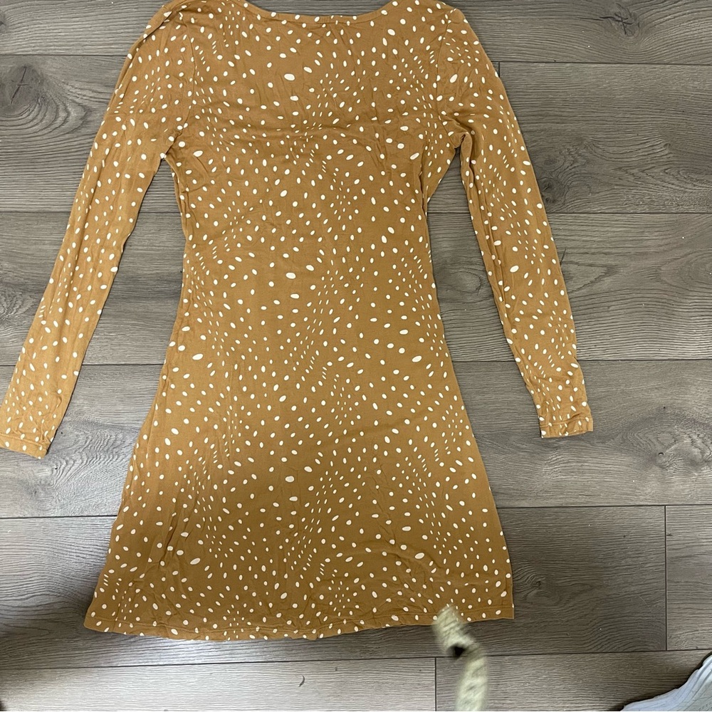 Long Sleeve Mustard Color Dress with Dots All Over Size S - Picture 9 of 10